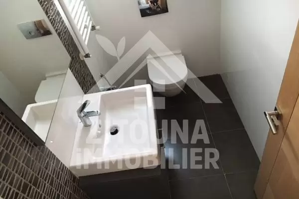 A vendre un bel appartement à La Soukra