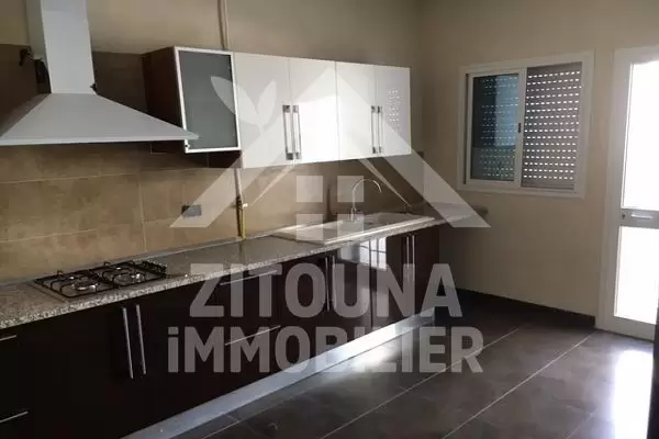 A vendre un bel appartement à La Soukra