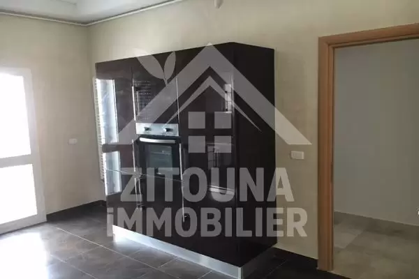 A vendre un bel appartement à La Soukra
