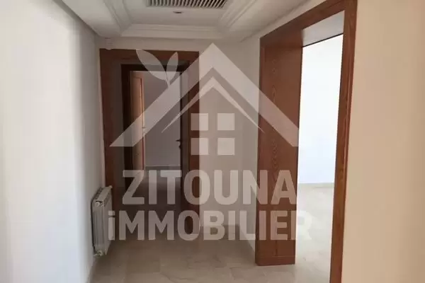 A louer bel appartement au Jardin de carthage