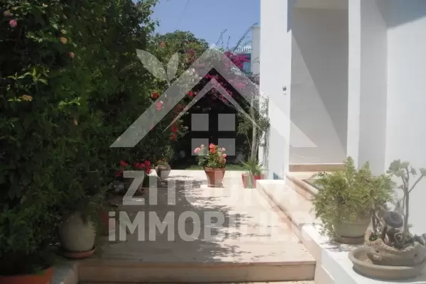 Villa à louer à sidi bousaid