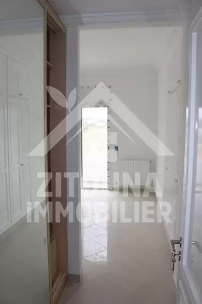 Appartement neuf à louer meublé