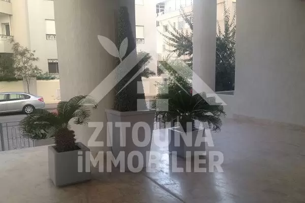 A louer bel appartement meublé