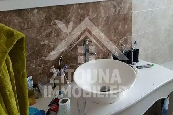 Bel étage de villa à louer