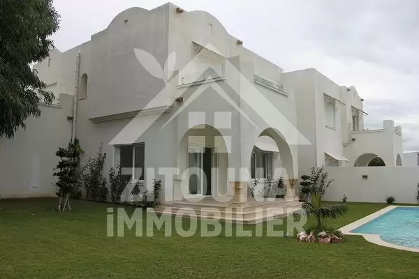 A louer cette somptueuse villa à Gammarth Marina