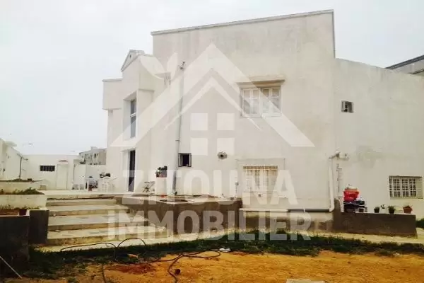 Villa à vendre au jardins De Carthage