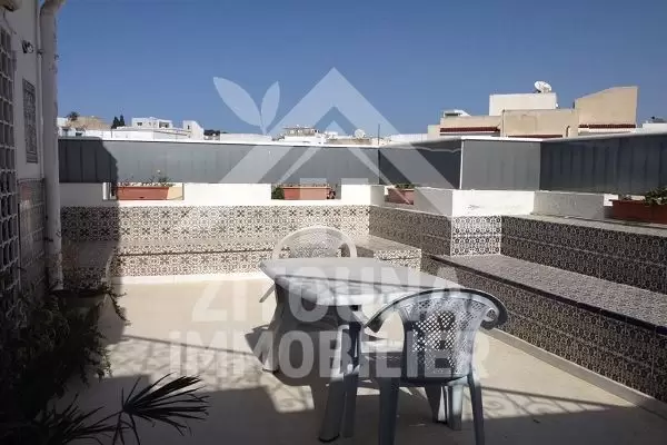 A louer beau duplex à la Marsa