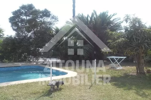 A louer une belle villa à Gammarth Sup