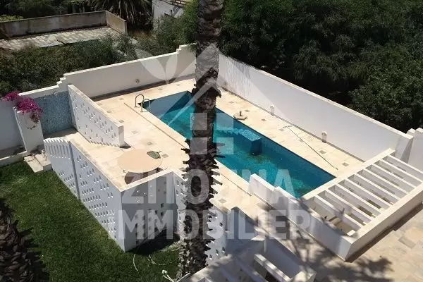 A louer pour Ambasssade cette somptueuse villa à Gammarth Sup