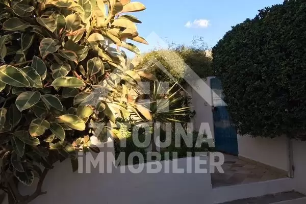 A louer un triplex à Gammarth