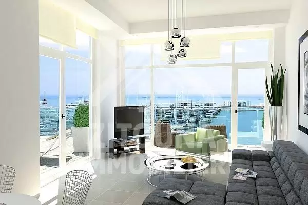 A vendre un bel appartement avec un poste d\\\'accostage pour un bateau à La Marina de Bizerte