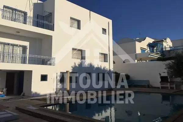 Villa à vendre avec piscine