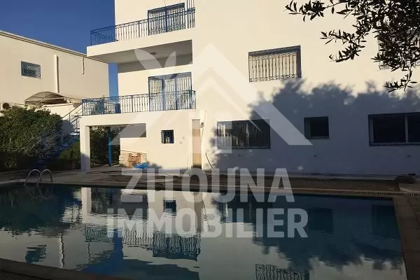 Villa à vendre avec piscine
