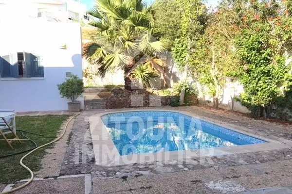 A louer une belle villa à Gammarth Sup