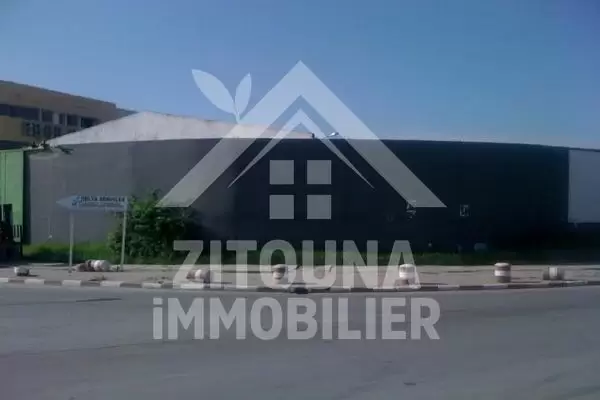 Un Entrepôt à louer à Megrine vocation commercial et industrielle