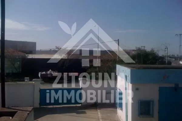 Un Entrepôt à louer à Megrine vocation commercial et industrielle