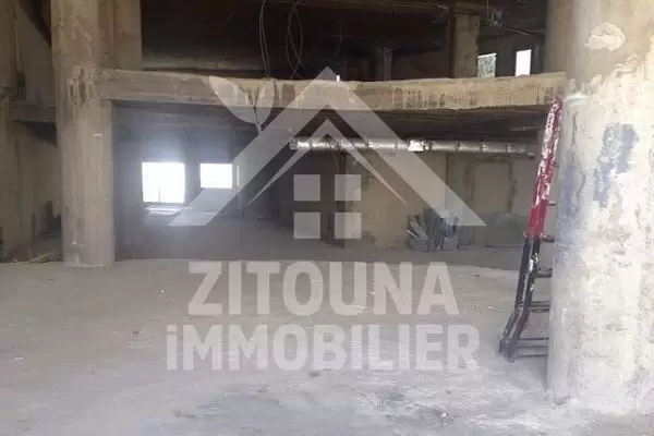 Espace commercial à louer sur La route de La Soukra
