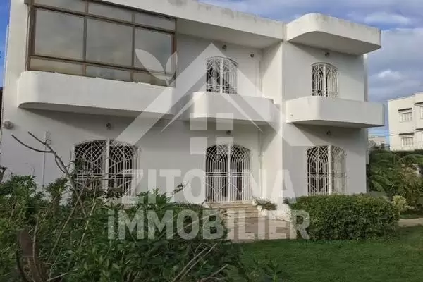 A vendre une belle villa à La Marsa