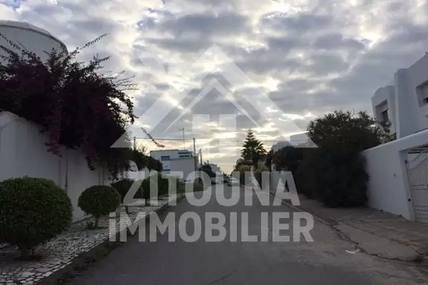 A louer une belle villa à Gammarth Sup