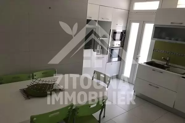 A louer bel appartement à La Marsa