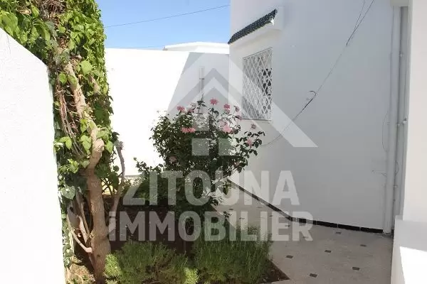 A louer une belle villa à cité des ingénieur