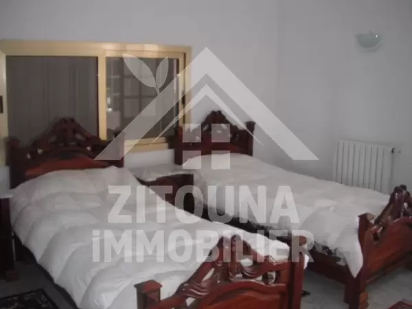 Etage de villa meublé