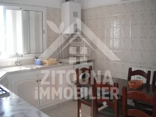 Etage de villa meublé