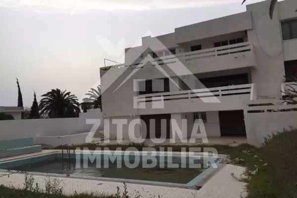 Une belle villa à vendre à el Menzeh 5