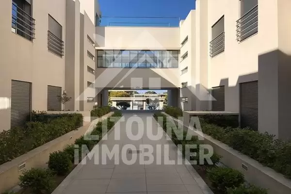 A louer bel appartement à Gammarth