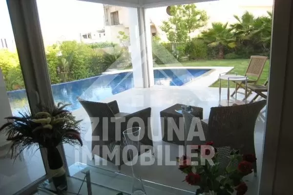 Belle Villa à louer au lac 2