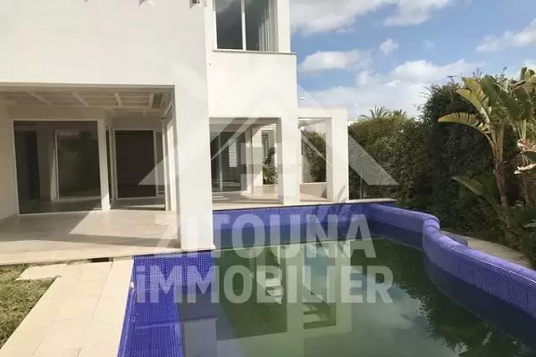 Belle Villa à louer au lac 2