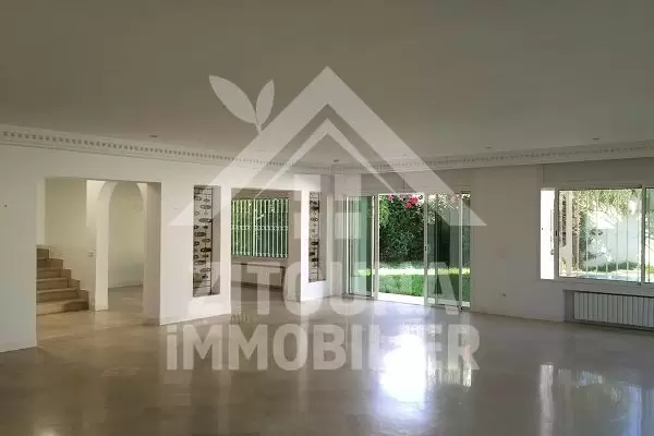 A louer une belle villa à Gammarth