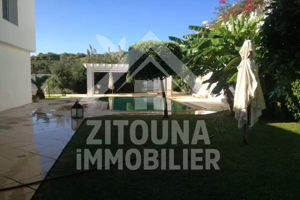 Un petit coin de Paradis...villa à louer à Gammarth Sup