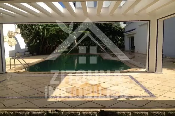 Un petit coin de Paradis...villa à louer à Gammarth Sup