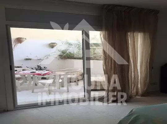 A louer un bel appartement à cité Ennaser