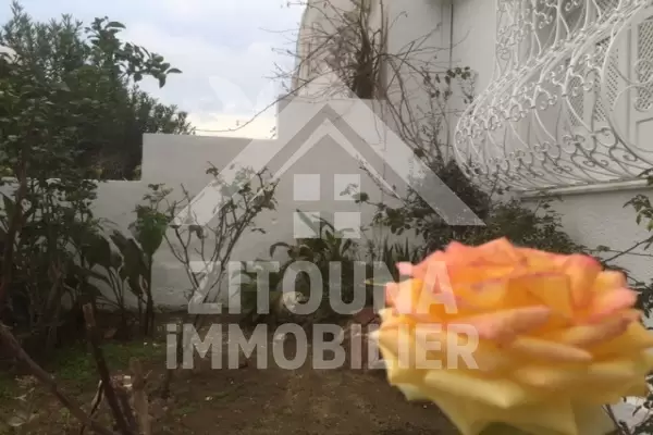 A louer une belle villa à La Marsa