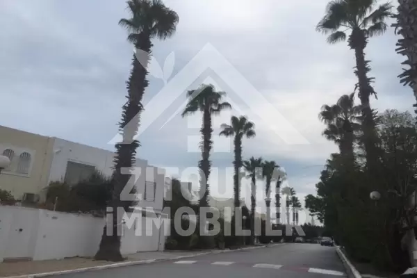 A louer une belle villa à La Marsa