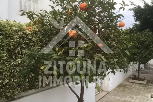 A louer une belle villa à La Marsa