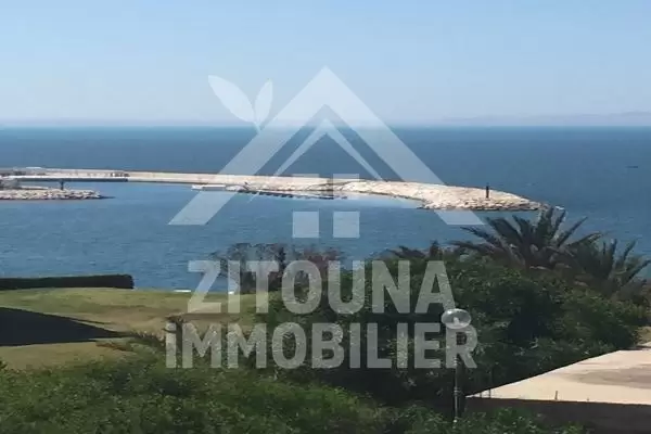 Bel appartement avec vue sur mer