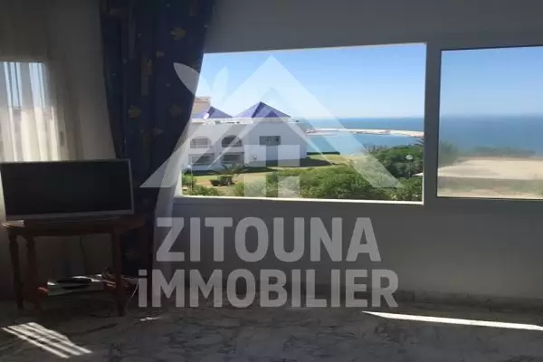 Bel appartement avec vue sur mer