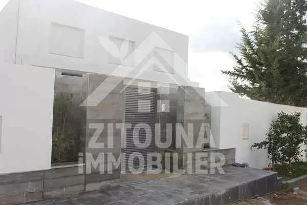 Trés belle villa à vendre à Gammarth