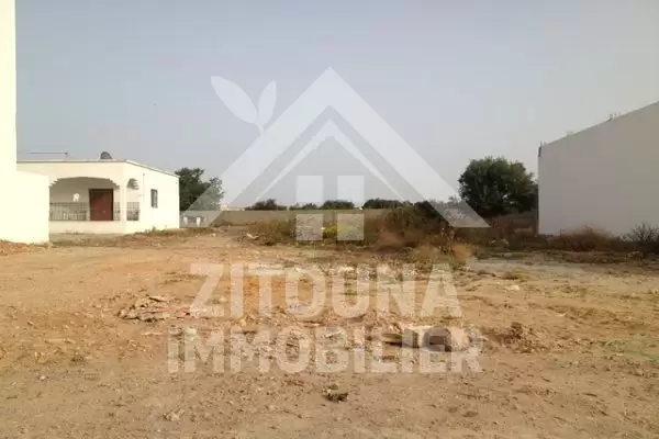 A vendre un terrain à la soukra