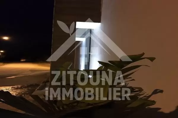 A Vendre un beau Triplex à Gammarth