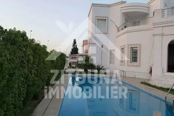 A vendre une villa de très haut standing au Lac 1