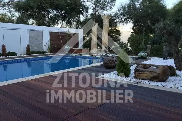 Location rez de chaussée de villa VIP au Golden Tulip