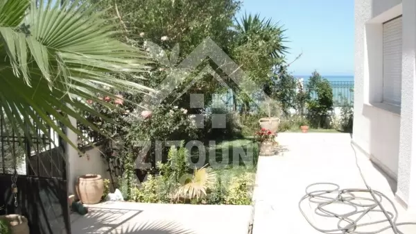 Duplex à louer vue sur mer à Marsa Cube