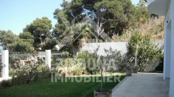 Duplex à louer vue sur mer à Marsa Cube