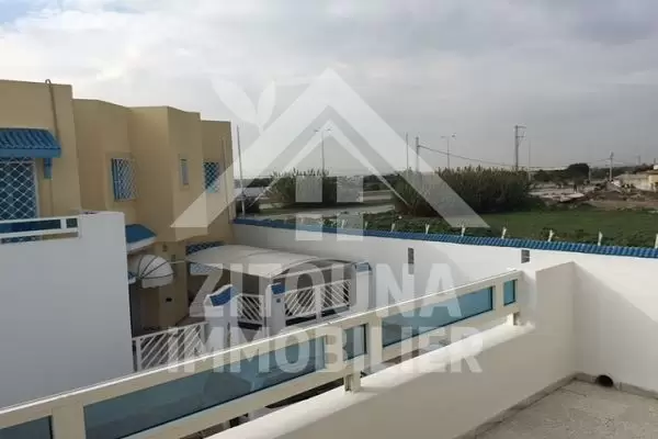 Beau duplex à louer