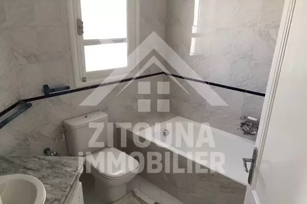 A louer belle villa à Marsa