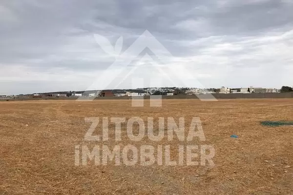 Une bonne opportunité à ne pas rater ,des lots de terrain à vendre très bien placés